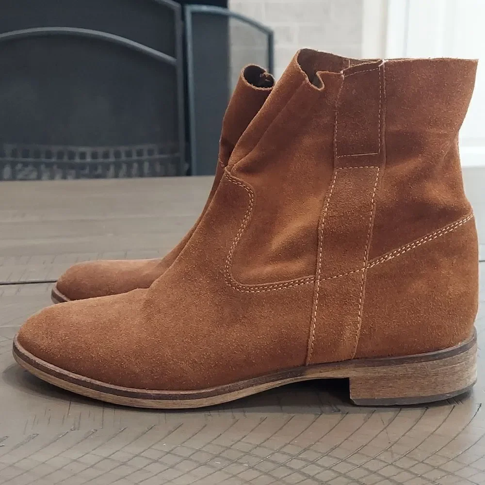 Sundance Catalog Caramel Slouchy Suede Pull-On Ankle Booties Sz 37